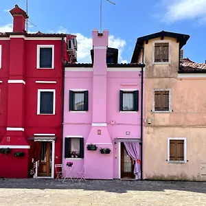 Pink Paradise , Burano Italia